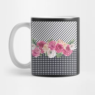 Pink floral Black Gingham / Pink roses / Black Pattern Mug